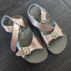 Sun Sandals, rose gold size 9